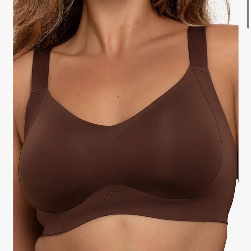 COMFELIE Seamless Wireless Bra for Fuller Bust Women No Underwire